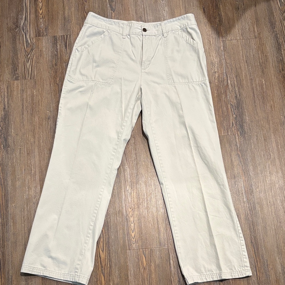 Bill Blass women’s Light Khaki Chinos